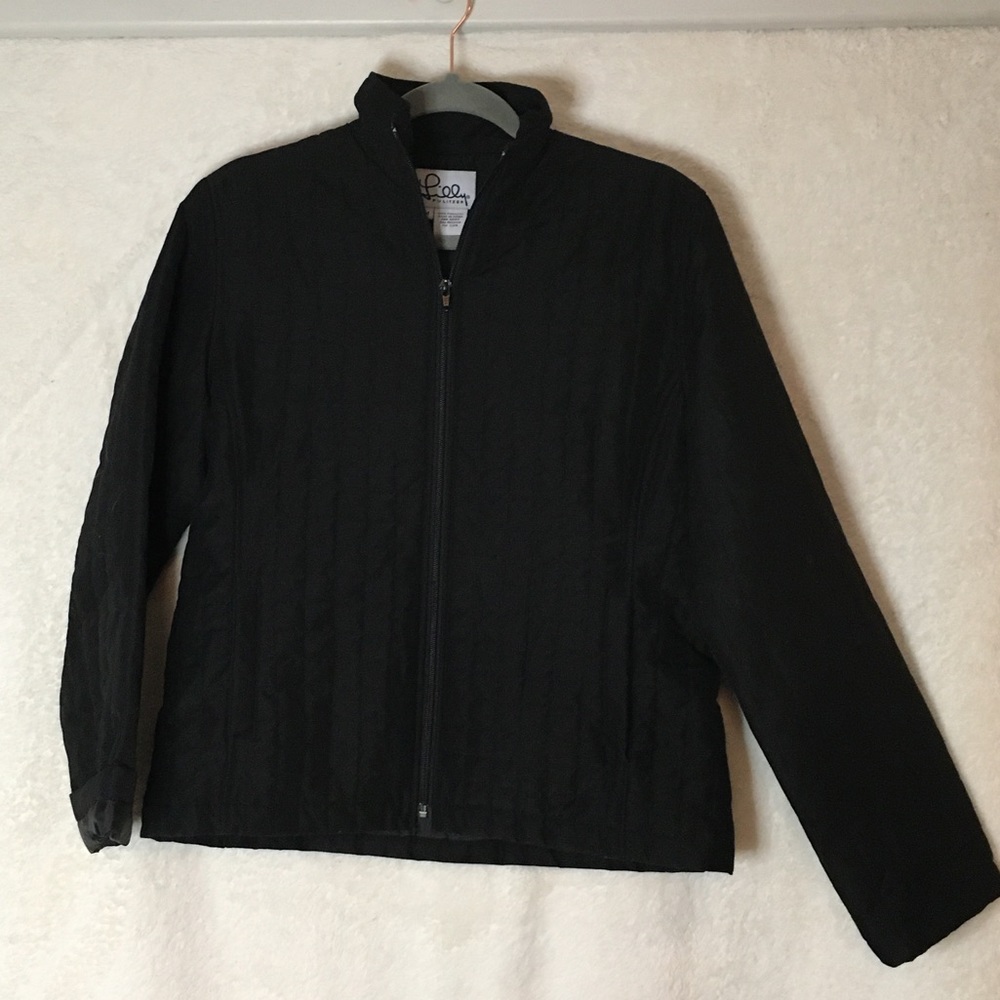 COPY - Lilly Pulitzer Jacket Quilted Black Front Pockets Size Medium Zipper Fro…